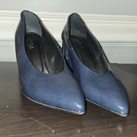 XETRA Navy Blue Block Heels - Picture 3 of 7